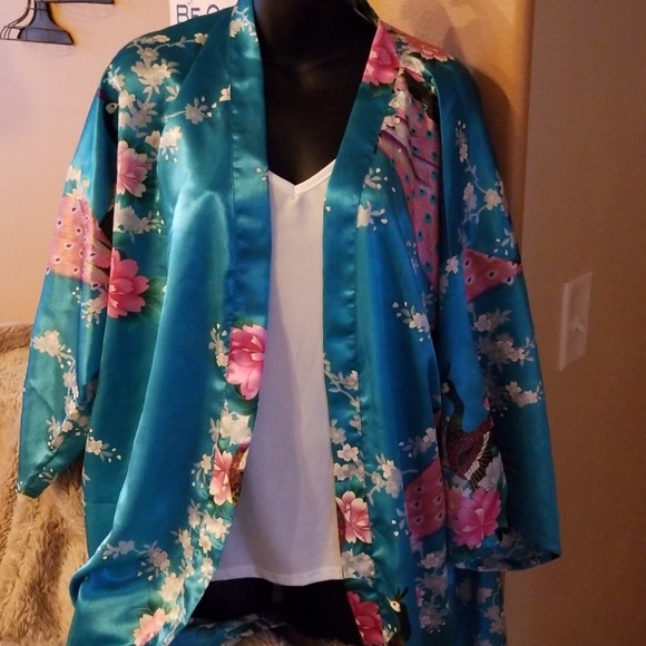 😘Robe...never worn...brand new😘 - Picture 3 of 8